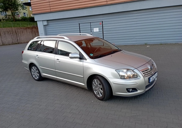 Toyota Avensis cena 17900 przebieg: 252123, rok produkcji 2008 z Stary Sącz małe 781